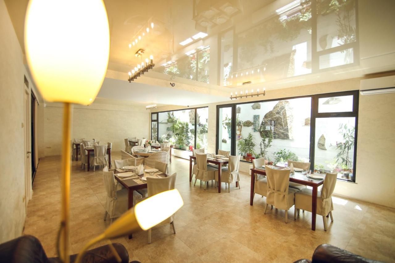 Hotel Kera Tbilisi ภายนอก รูปภาพ