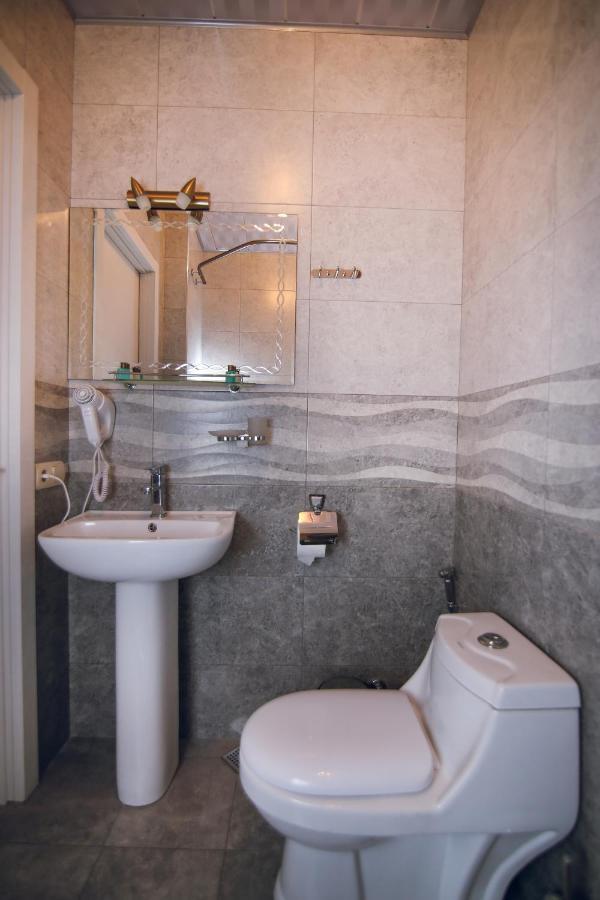 Hotel Kera Tbilisi ภายนอก รูปภาพ